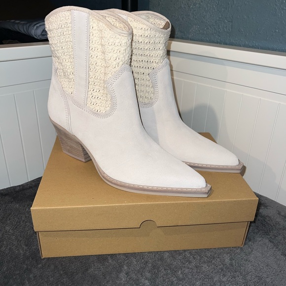 Dolce Vita Cream Western Ankle Boots - Picture 1 of 7